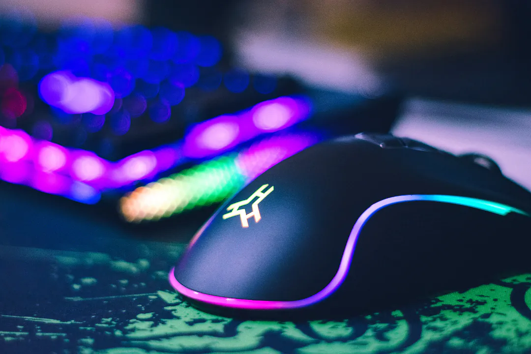 Leia mais sobre o artigo Os 10 melhores mouses gamer (2025): conforto, precisão, recursos extras e custo-benefício